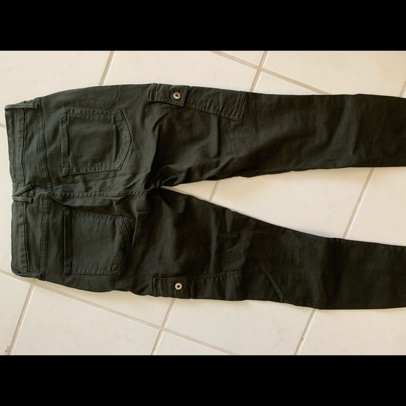 Good American Good Legs Cargo Jeans Olive size 6 - Picture 3 of 6